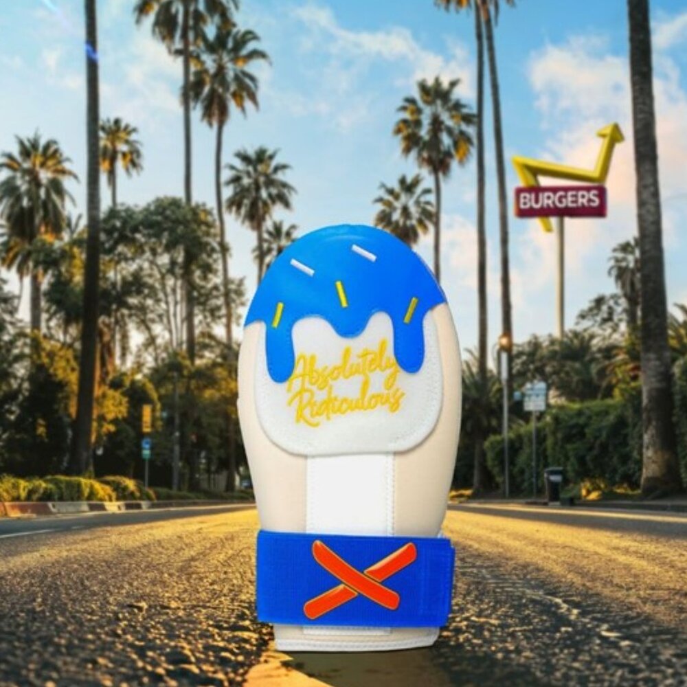 NEW [Absolutely Ridiculous] Ookla Short King Baseball/Softball Sliding Mitt